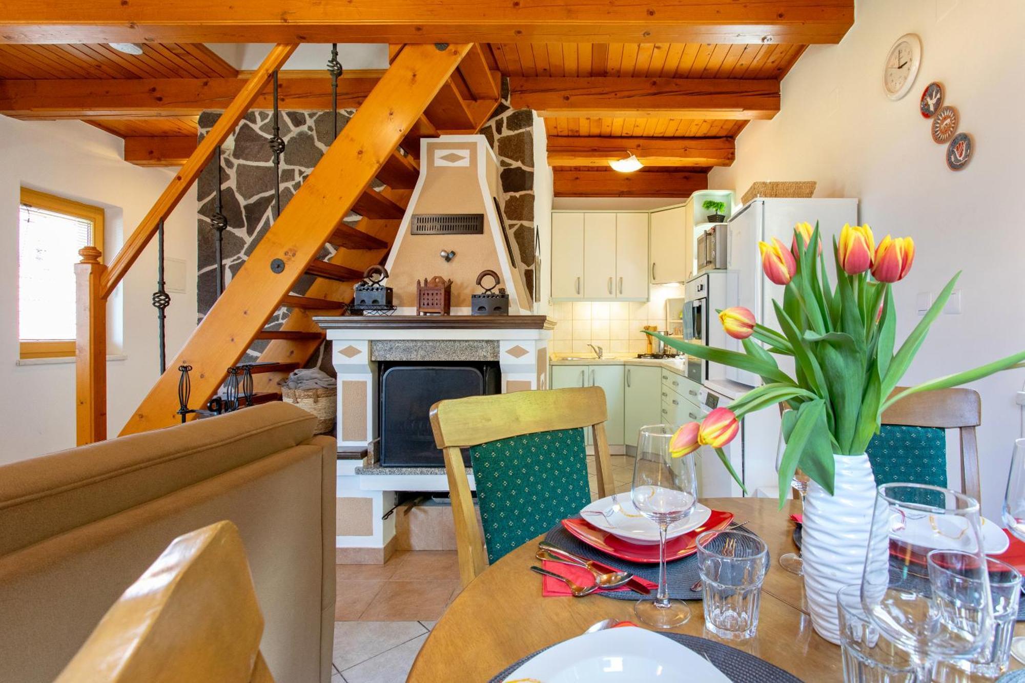 Quiet Family House Butterfly Place Dob Εξωτερικό φωτογραφία