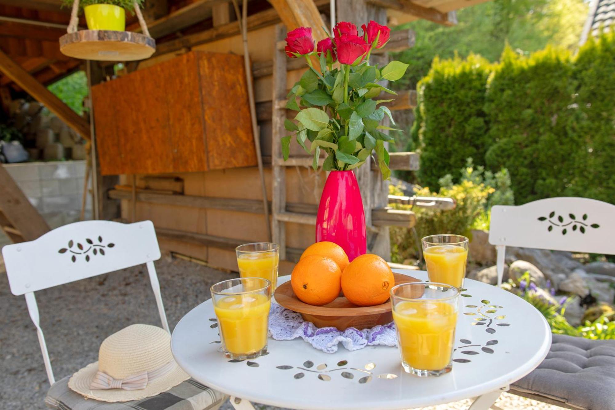 Quiet Family House Butterfly Place Dob Εξωτερικό φωτογραφία
