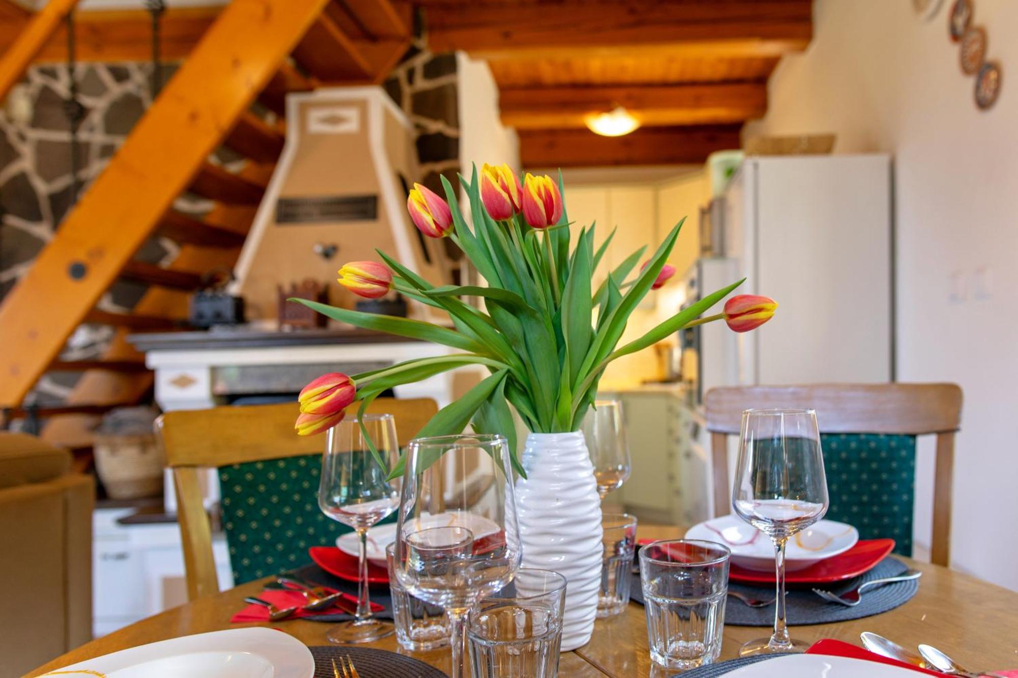 Quiet Family House Butterfly Place Dob Εξωτερικό φωτογραφία