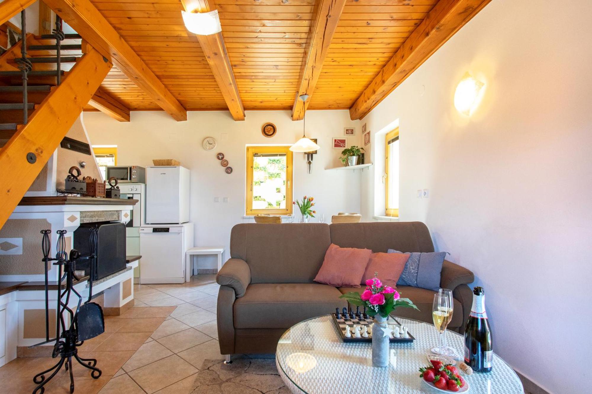 Quiet Family House Butterfly Place Dob Εξωτερικό φωτογραφία